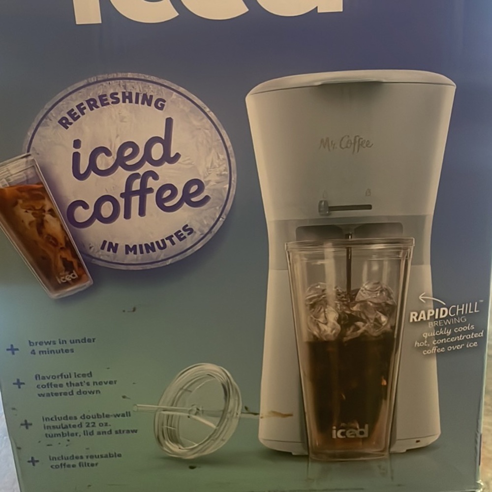 Iced coffee machine
